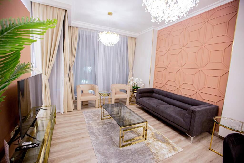 Magnificent 2 Bedroom With Stunning Burj Khalifa View Дубай Екстериор снимка